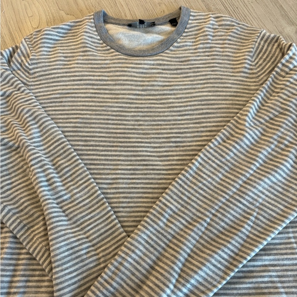Vince Men’s double long sleeve shirt